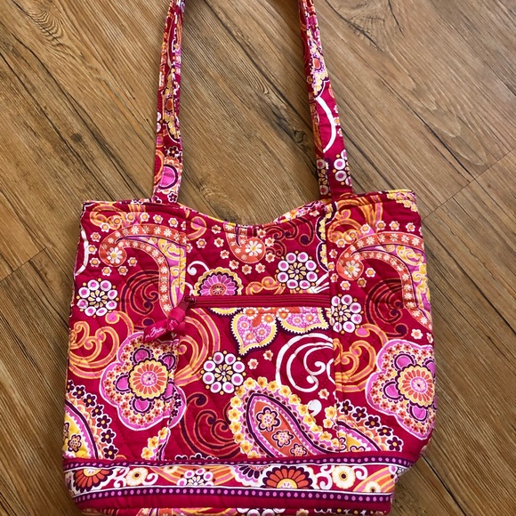 Vera Bradley Handbags - Vera Bradley Raspberry Fizz Shoulder Bag